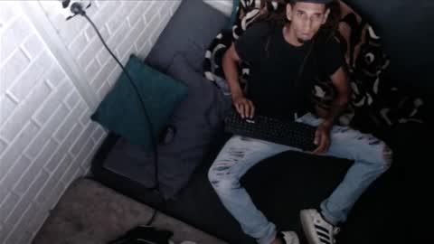 DAVILS online show from 5, 11, 2025