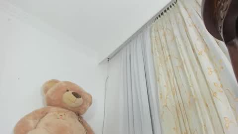Snapshot of day_alexa chatting on 27, 10, 2025 Day Alexa online show from 27, 10, 2025