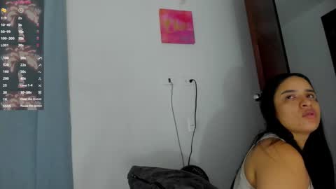 Snapshot of dayhanshelby chatting on 17, 1, 2025 nice too meet you i m alison online show from 17, 1, 2025