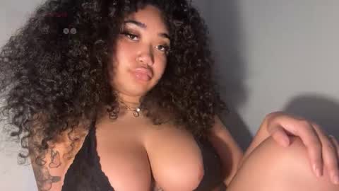 dayqueen1 online show from 5, 3, 2026