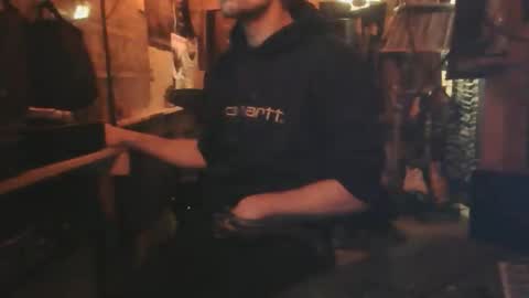 daze592268 online show from 19, 1, 2026