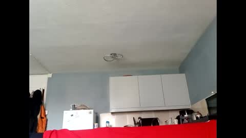 Snapshot of dazzill chatting on 2, 2, 2025 Dazzill online show from 2, 2, 2025