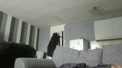 Snapshot of dazzill chatting on 1, 10, 2025 Dazzill online show from 1, 10, 2025