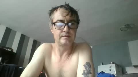 Snapshot of dazzill chatting on 19, 10, 2025 Dazzill online show from 19, 10, 2025