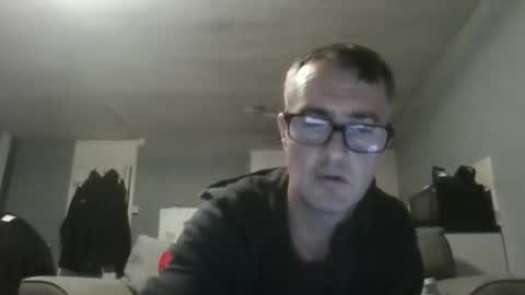 Snapshot of dazzill chatting on 6, 11, 2025 Dazzill online show from 6, 11, 2025