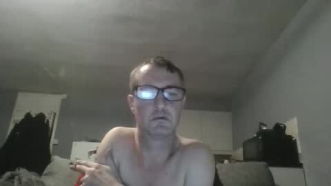 Snapshot of dazzill chatting on 8, 11, 2025 Dazzill online show from 8, 11, 2025