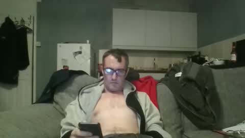 Snapshot of dazzill chatting on 15, 11, 2025 Dazzill online show from 15, 11, 2025