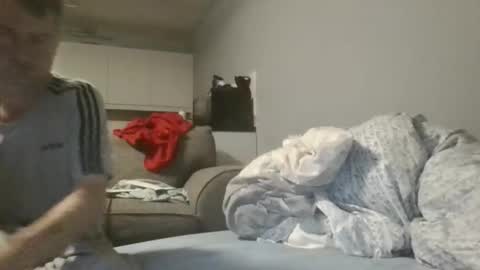 Snapshot of dazzill chatting on 19, 11, 2025 Dazzill online show from 19, 11, 2025