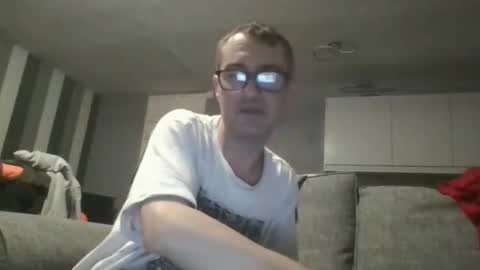 Snapshot of dazzill chatting on 20, 11, 2025 Dazzill online show from 20, 11, 2025