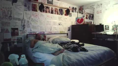 dbeamon92 online show from 17, 2, 2026