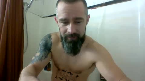 Snapshot of ddady22 chatting on 11, 1, 2025 ddady22 online show from 11, 1, 2025