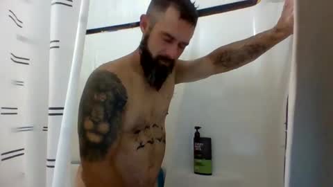 Snapshot of ddady22 chatting on 18, 10, 2025 ddady22 online show from 18, 10, 2025