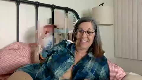 Snapshot of ddmolly chatting on 18, 4, 2026 DDMolly online show from 18, 4, 2026