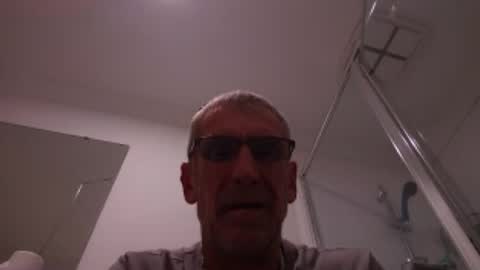 Snapshot of deanofflove2210 chatting on 7, 7, 2026 deanofflove2210 online show from 7, 7, 2026