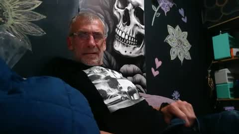 Snapshot of deanofflove2210 chatting on 10, 7, 2026 deanofflove2210 online show from 10, 7, 2026