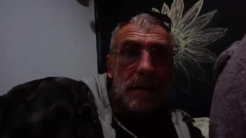 Snapshot of deanofflove2210 chatting on 18, 7, 2026 deanofflove2210 online show from 18, 7, 2026