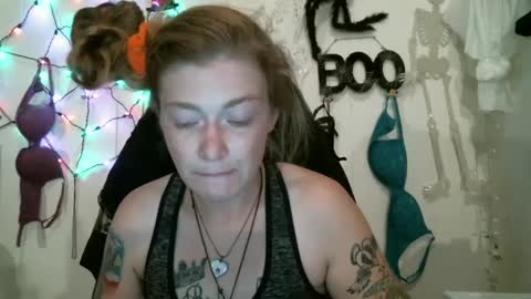 Snapshot of debbieafterhours69 chatting on 10, 10, 2025 DEBBIE online show from 10, 10, 2025