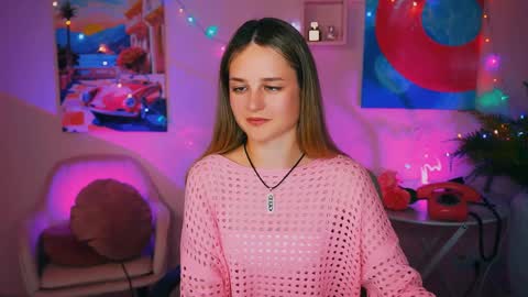 Snapshot of deboralarson chatting on 15, 12, 2024 Debora online show from 15, 12, 2024