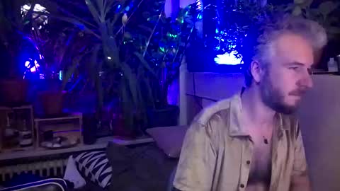 Snapshot of deebo1987 chatting on 30, 11, 2025 Deen online show from 30, 11, 2025