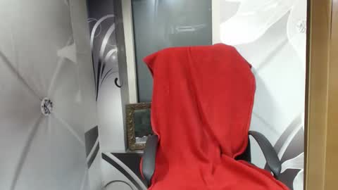 Snapshot of deepintoyourmind chatting on 10, 5, 2026 hi guys i m a cute milf i m here for good time and nice people pls be respectfool and enjoy me online show from 10, 5, 2026