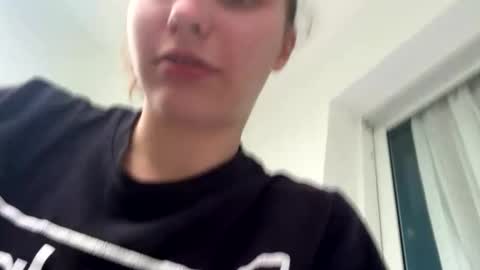 deepthroatqueen33 online show from 20, 12, 2025