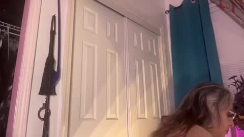 Tori online show from 2, 12, 2025