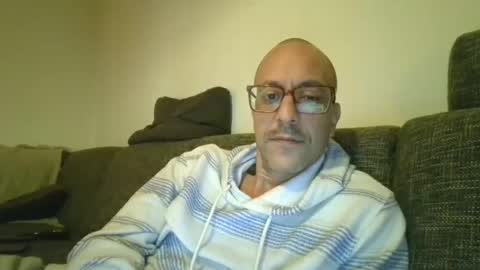 Snapshot of degrandis chatting on 26, 10, 2025 Luka Magic online show from 26, 10, 2025