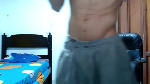 Snapshot of dei_v_48 chatting on 3, 4, 2026 DEIVY online show from 3, 4, 2026