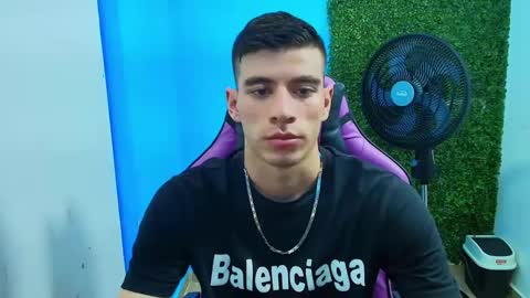 Snapshot of deiby_baby chatting on 17, 1, 2025 DEIBY online show from 17, 1, 2025