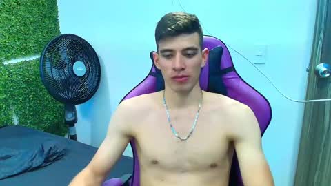 Snapshot of deiby_baby chatting on 19, 1, 2025 DEIBY online show from 19, 1, 2025