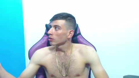 Snapshot of deiby_baby chatting on 4, 3, 2025 DEIBY online show from 4, 3, 2025