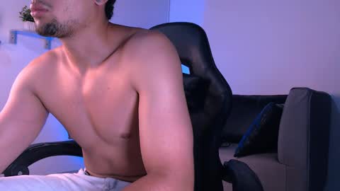 Snapshot of deivy_gram chatting on 27, 2, 2025 DEIVY online show from 27, 2, 2025