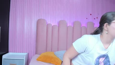 Snapshot of delawarebarbiee chatting on 1, 11, 2025 Barbie online show from 1, 11, 2025