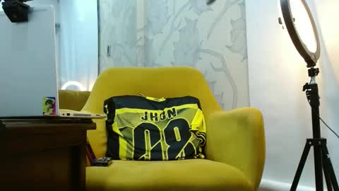 Snapshot of delglo chatting on 10, 10, 2025 delglo online show from 10, 10, 2025