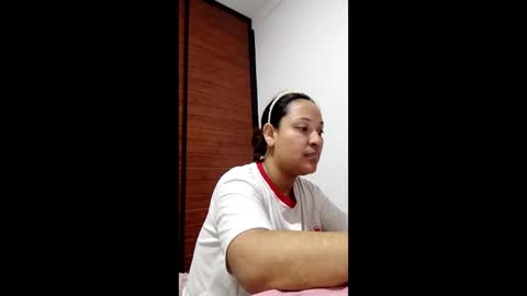 Snapshot of delicious_sarah07 chatting on 19, 5, 2026 Sarah online show from 19, 5, 2026