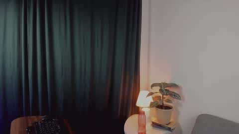 Delilah online show from 9, 4, 2026