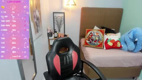 delilaquinn online show from 18, 12, 2024