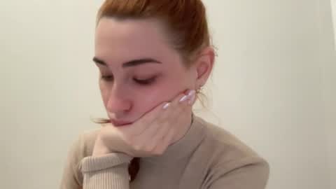 Snapshot of deliverysmile chatting on 4, 1, 2025 Delivery online show from 4, 1, 2025