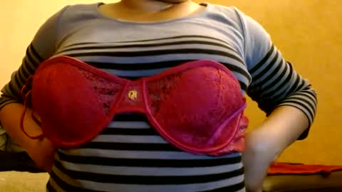 Snapshot of delphine_x chatting on 7, 1, 2025 Delphine online show from 7, 1, 2025