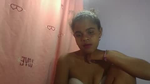 delphine online show from 9, 4, 2026