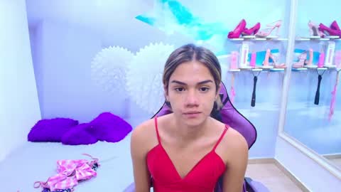 Snapshot of demi_leed chatting on 16, 7, 2026 DEMI online show from 16, 7, 2026