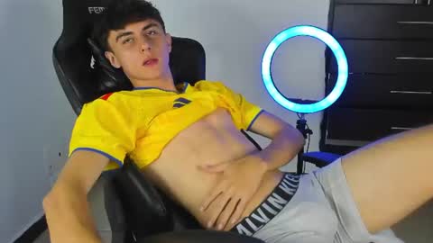 Snapshot of demian_cute chatting on 6, 7, 2026 Demian online show from 6, 7, 2026