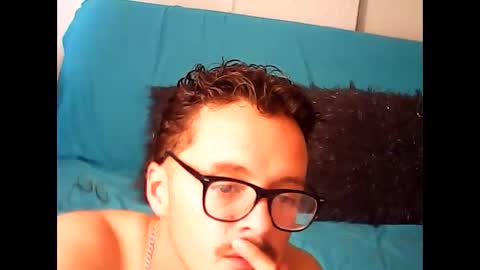 Snapshot of demian_lulu chatting on 25, 10, 2025 demian_lulu online show from 25, 10, 2025