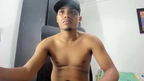 Snapshot of demol_latin chatting on 12, 12, 2024 MASTER DAV online show from 12, 12, 2024