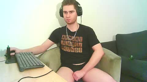 Snapshot of demoverzze chatting on 3, 1, 2025 Dominik online show from 3, 1, 2025