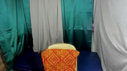 den_cummers online show from 25, 4, 2026