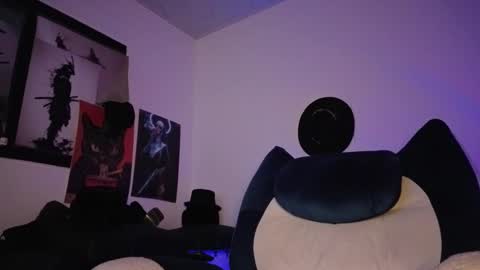 Snapshot of denjig chatting on 7, 2, 2026 Oliver online show from 7, 2, 2026