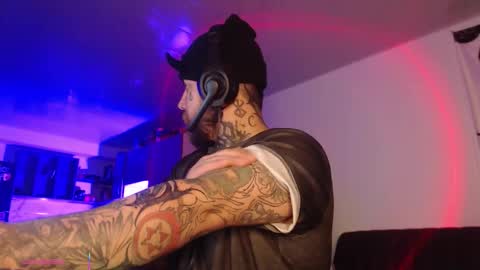 Snapshot of denjig chatting on 28, 2, 2026 Oliver online show from 28, 2, 2026