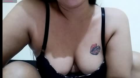 Snapshot of dennabaza chatting on 22, 5, 2026 Sarina online show from 22, 5, 2026