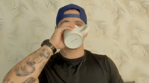 dennis munera online show from 28, 2, 2025